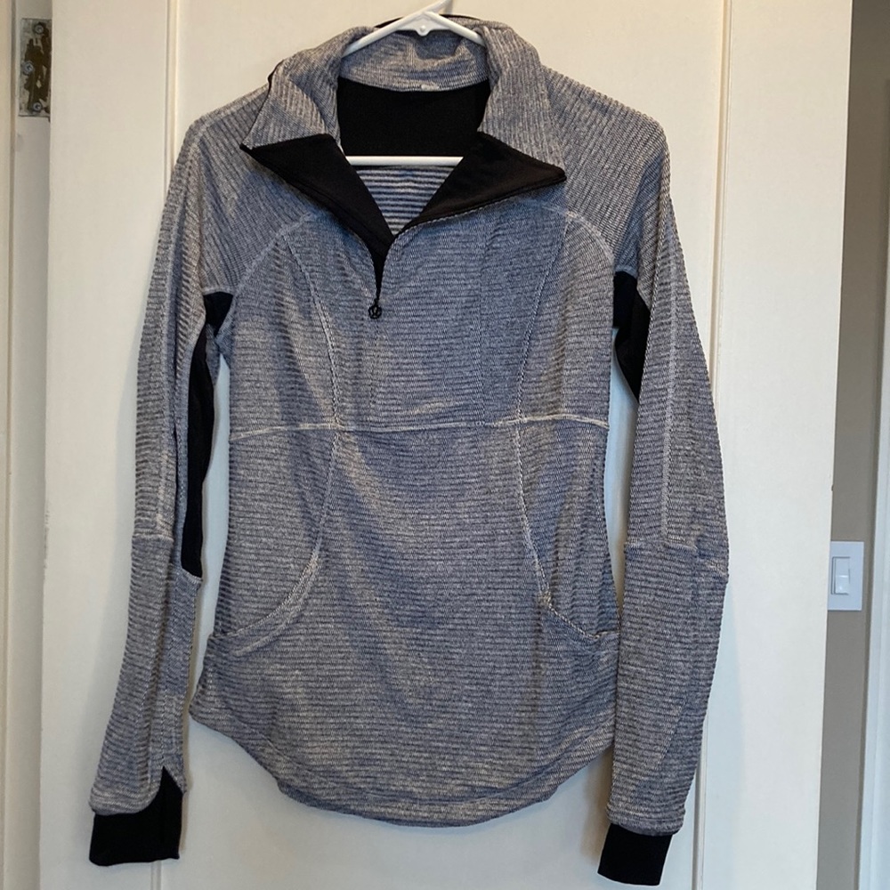 Lululemon 6 Pullover Light Jacket Black Gray - image 1